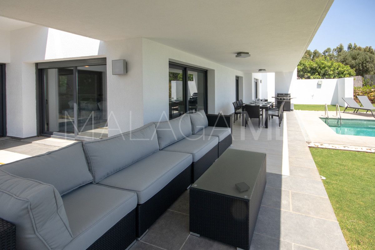 La Duquesa villa for sale