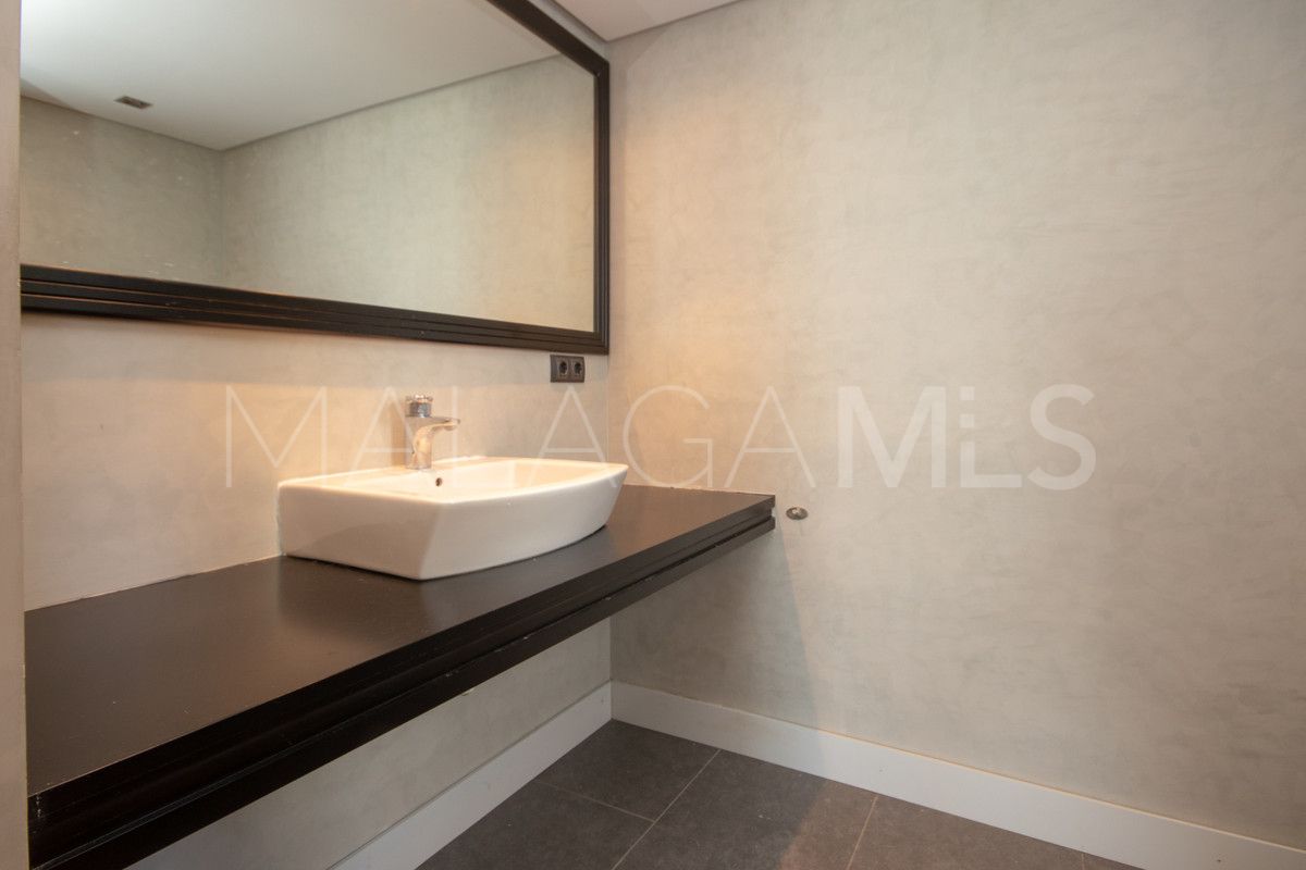 La Duquesa villa for sale