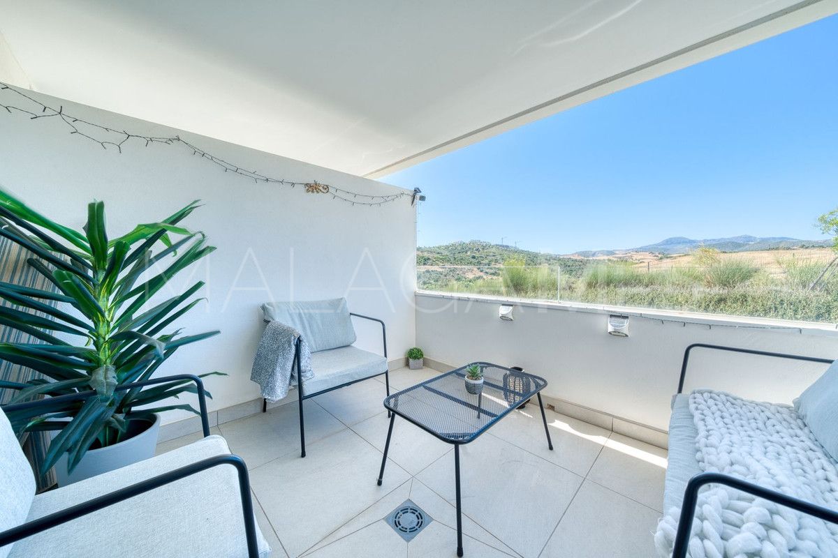 Apartamento with 2 bedrooms a la venta in Estepona