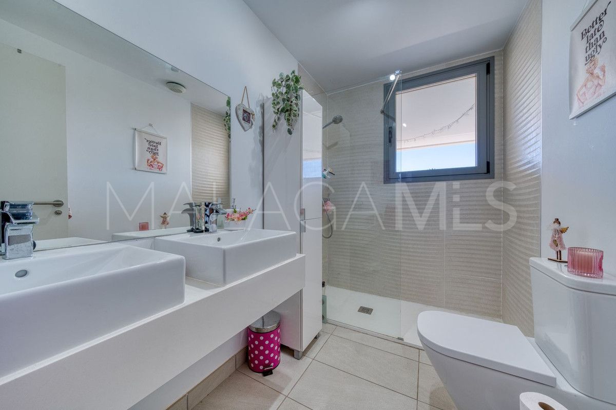 Apartamento with 2 bedrooms a la venta in Estepona