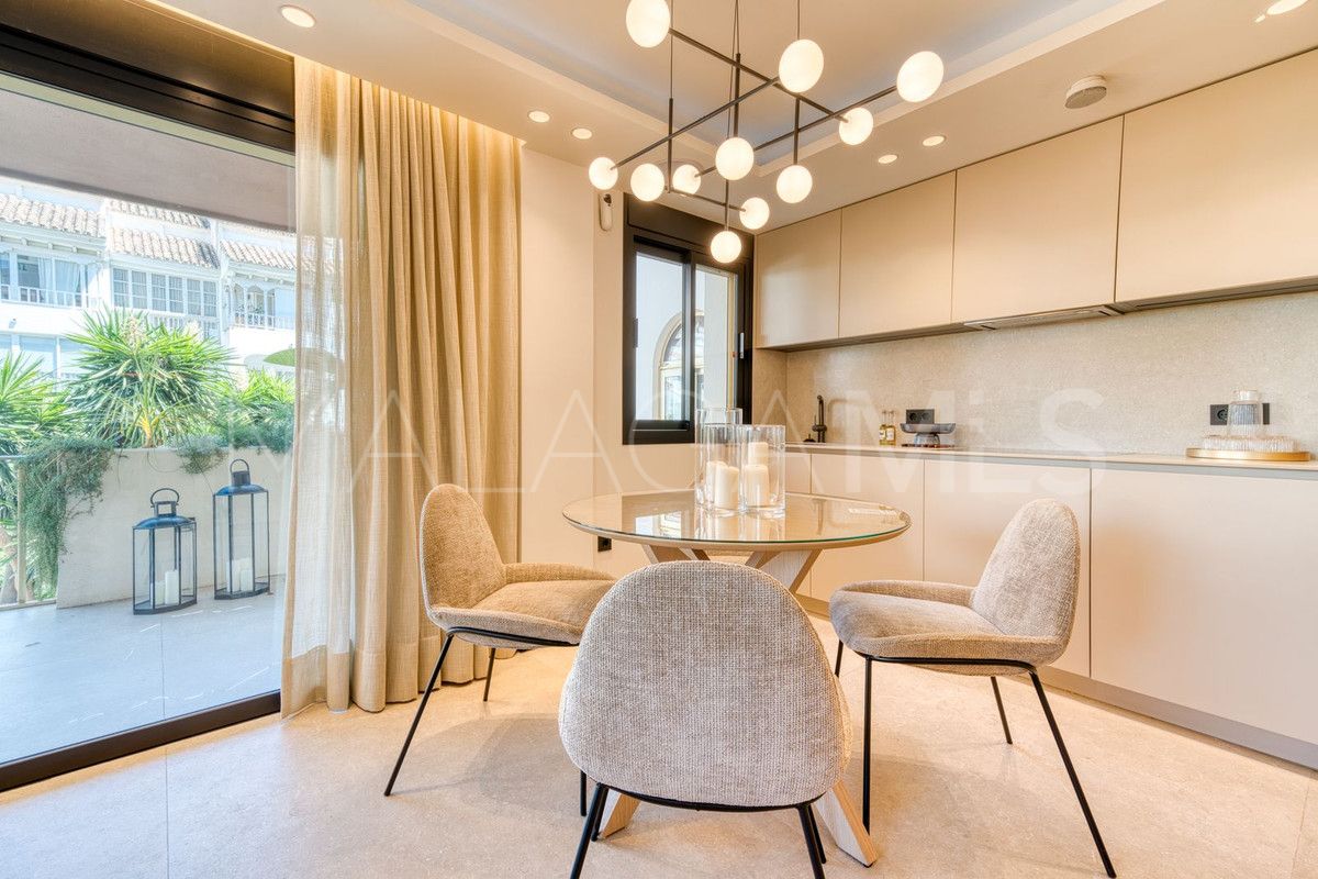 Lägenhet for sale in Marbella - Puerto Banus