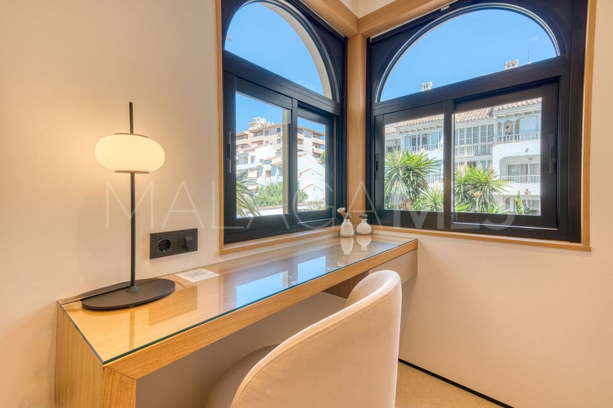 Lägenhet for sale in Marbella - Puerto Banus