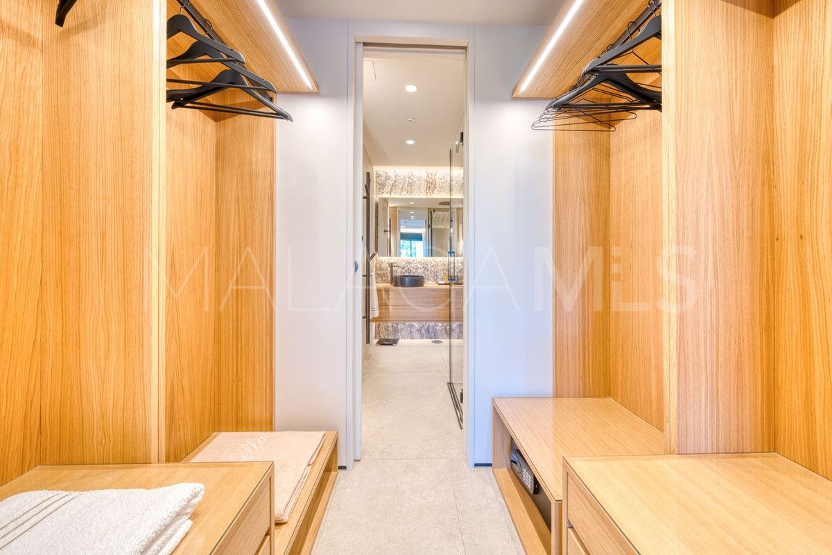 Lägenhet for sale in Marbella - Puerto Banus