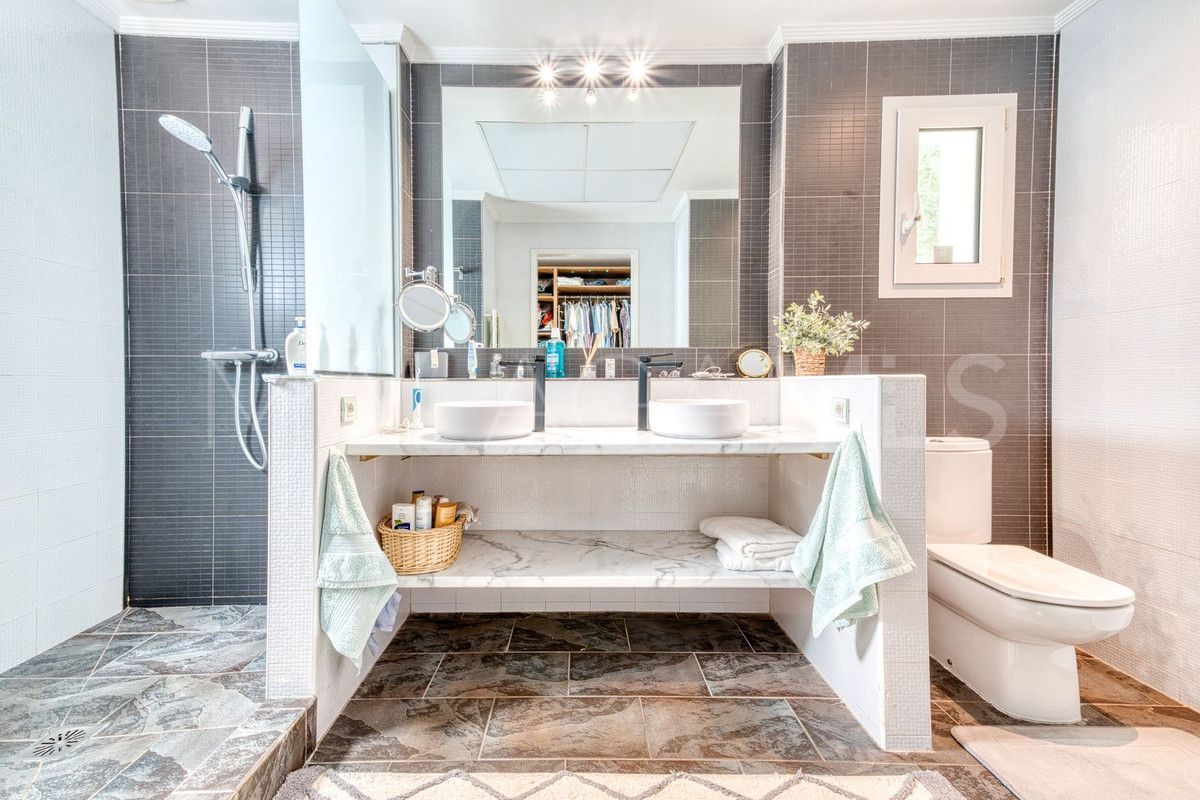 Villa for sale in Sierrezuela