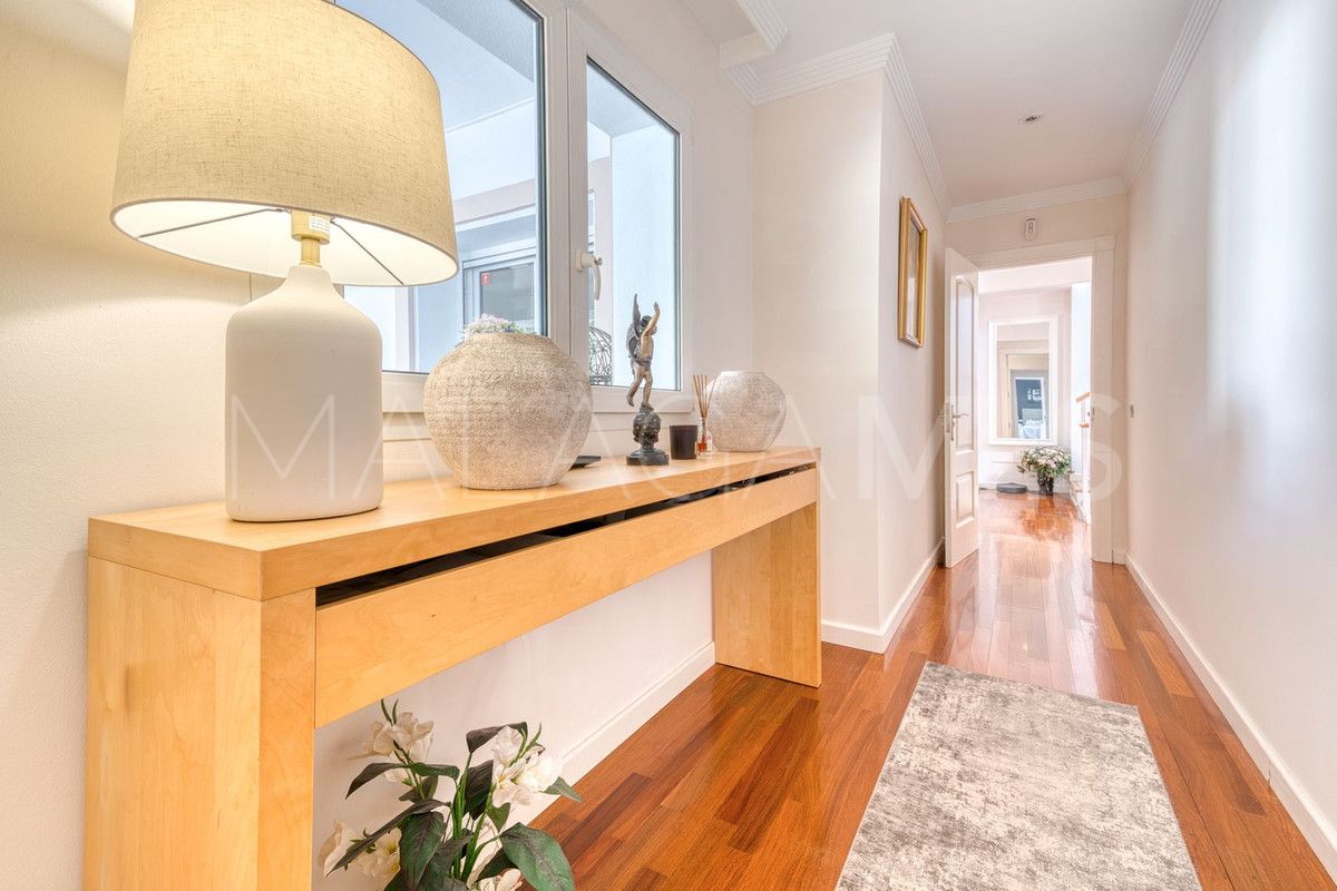 Villa for sale in Sierrezuela