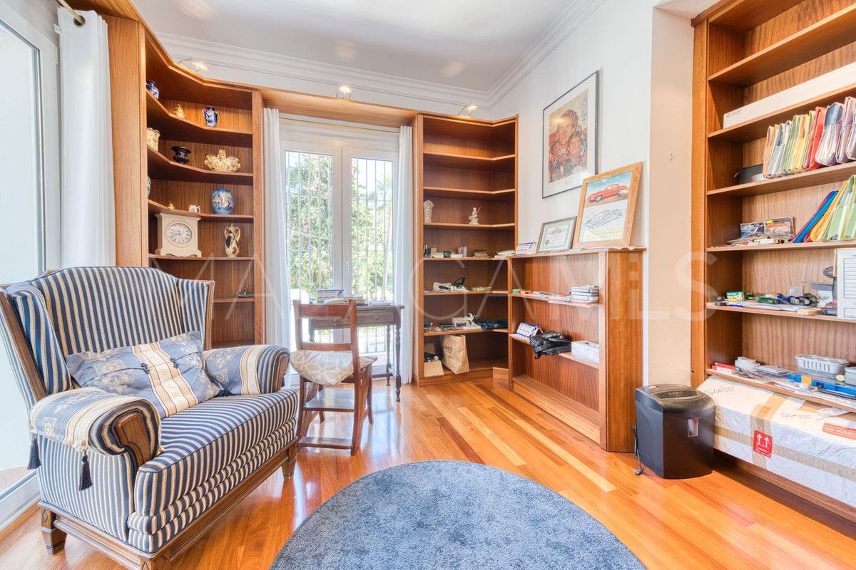 Villa for sale in Sierrezuela