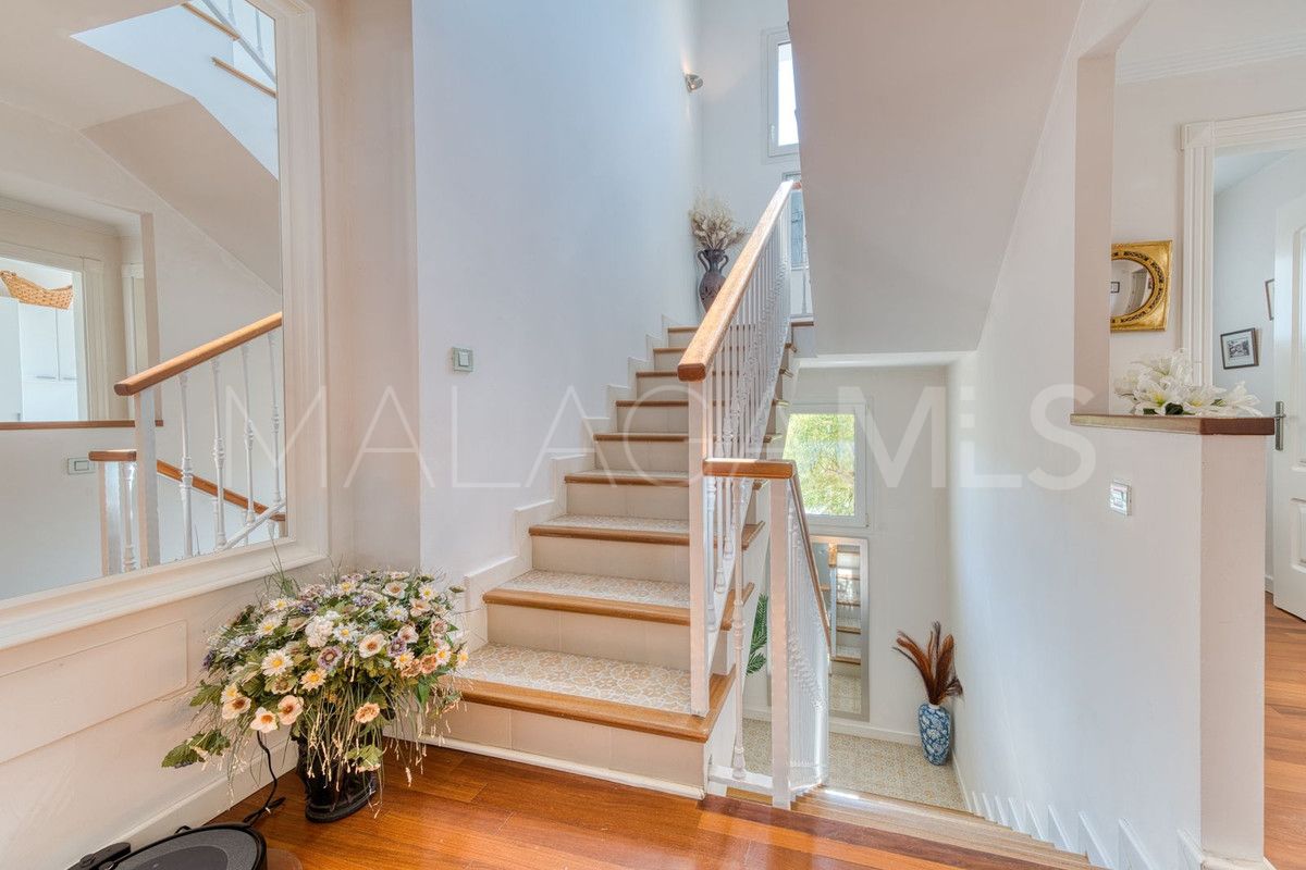 Villa for sale in Sierrezuela