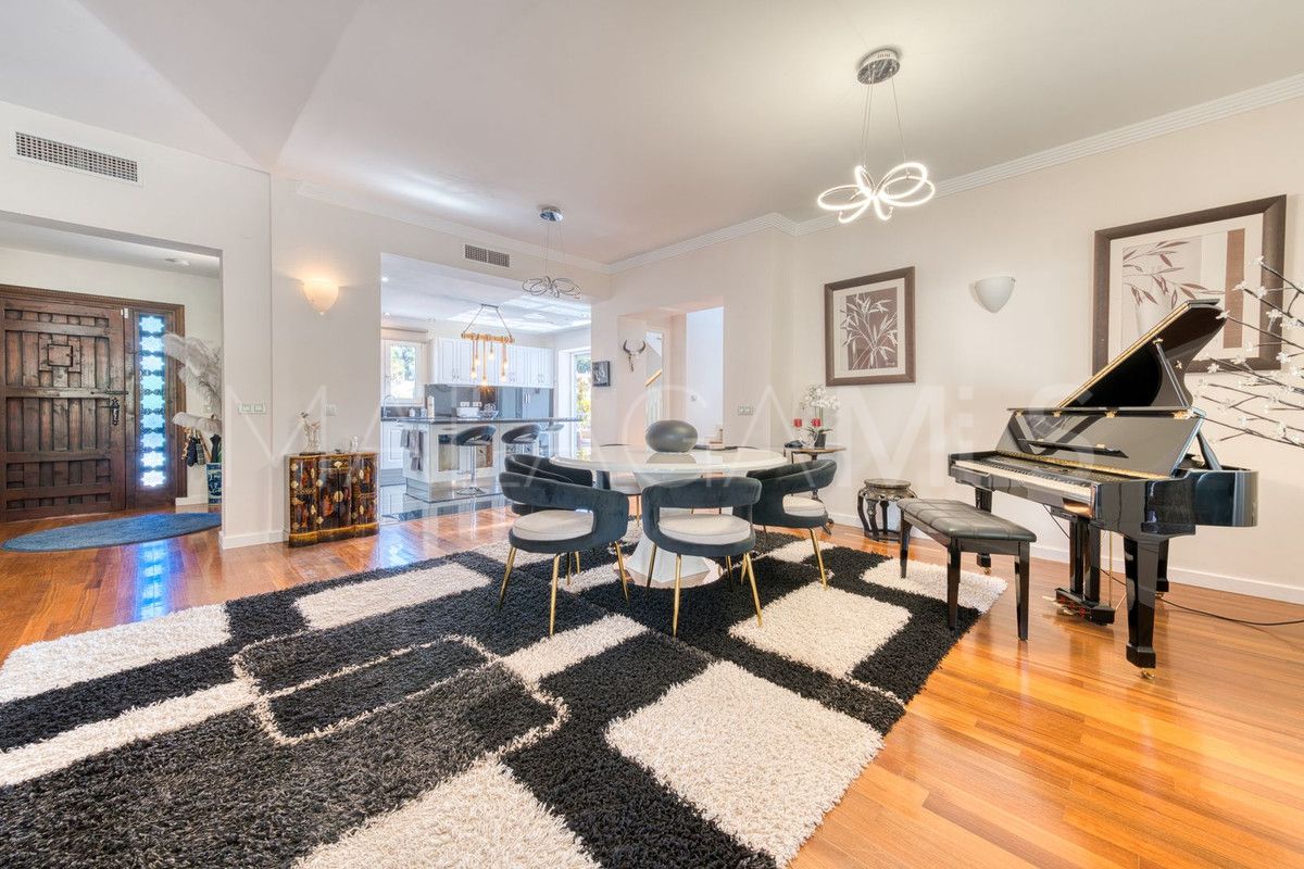 Villa for sale in Sierrezuela