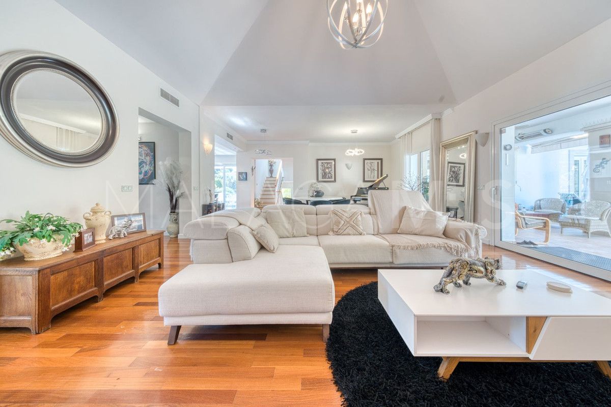 Villa for sale in Sierrezuela