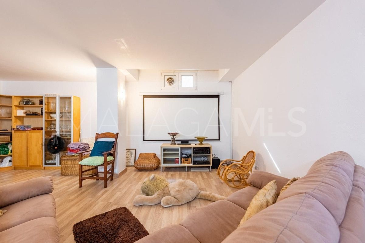 Villa for sale in Sierrezuela