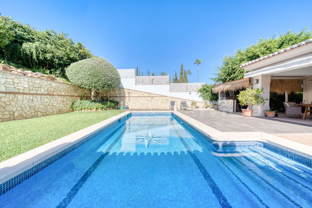 Villa for sale in Sierrezuela