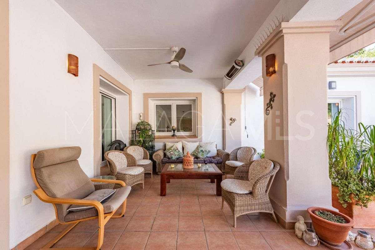 Villa for sale in Sierrezuela