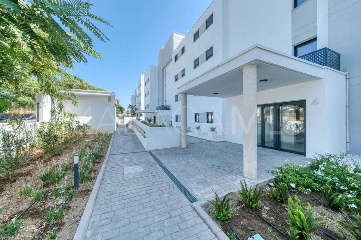 Erdgeschosswohnung for sale in Estepona
