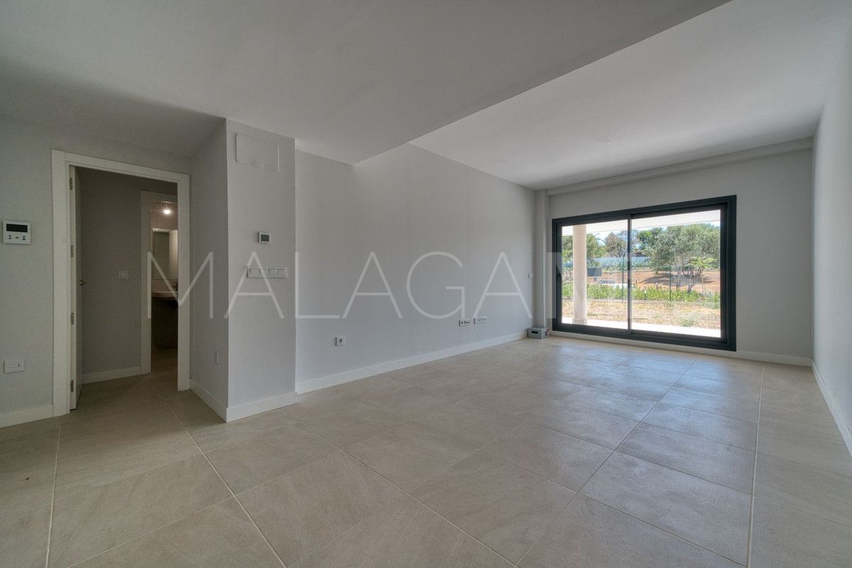 Erdgeschosswohnung for sale in Estepona
