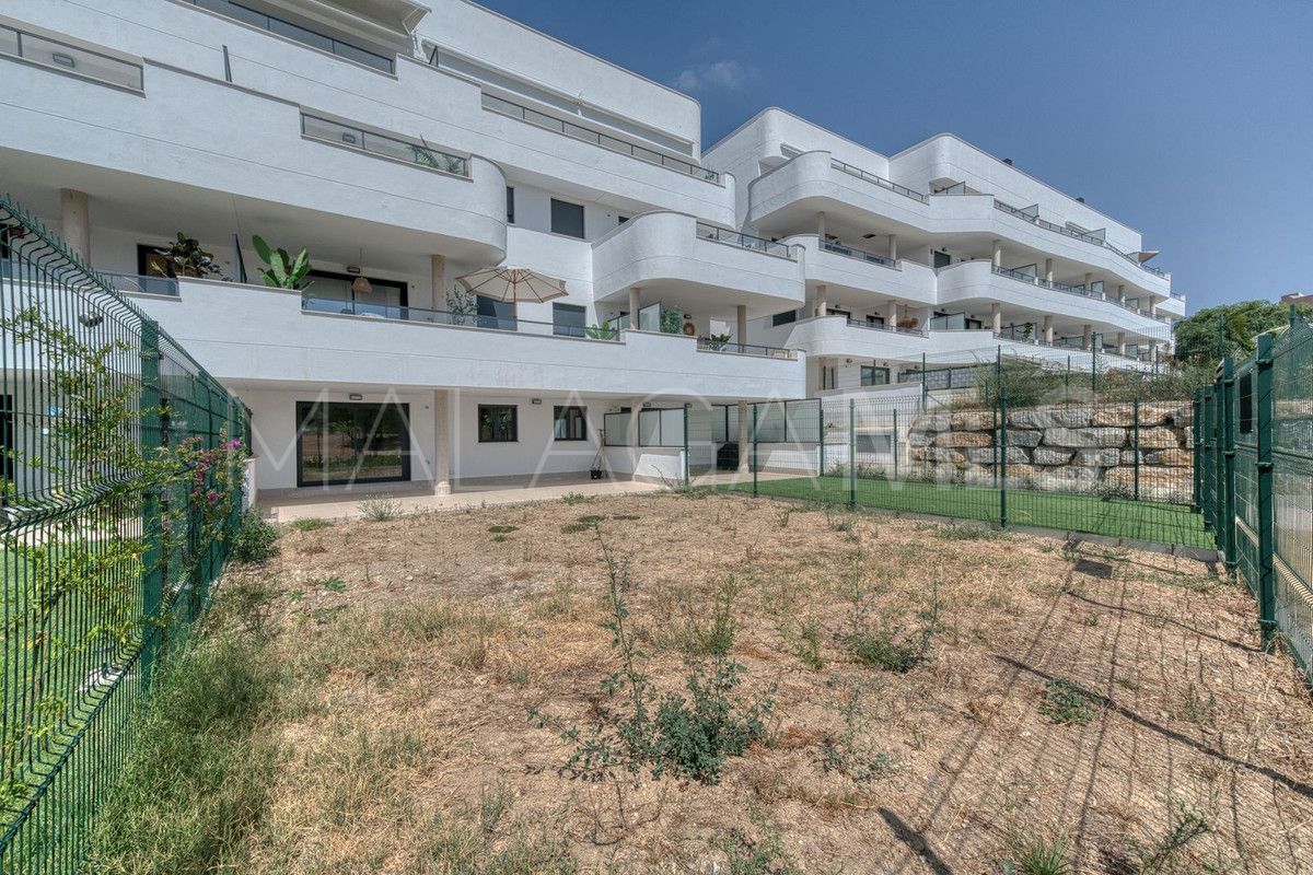 Erdgeschosswohnung for sale in Estepona