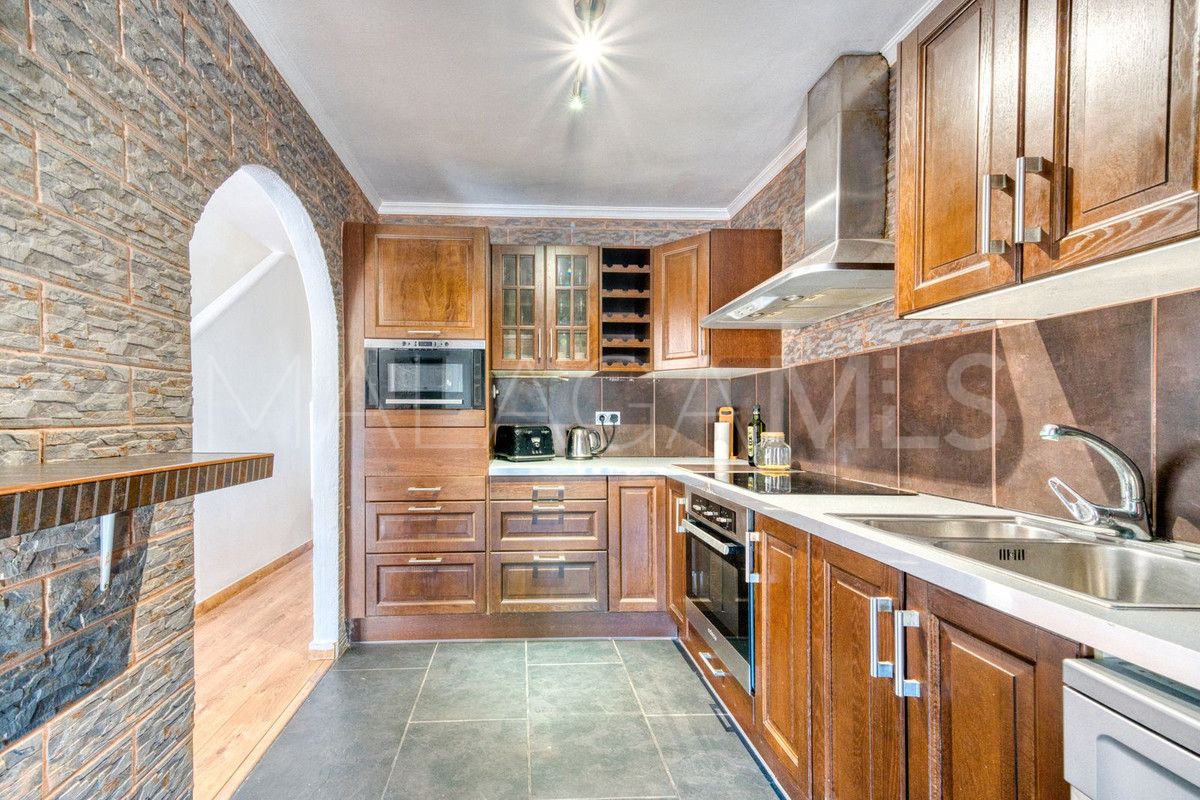 Maison de ville for sale in La Duquesa