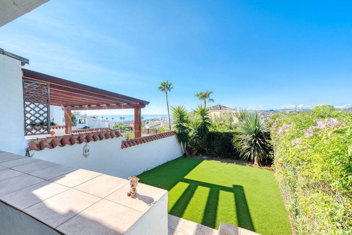 Maison de ville for sale in La Duquesa