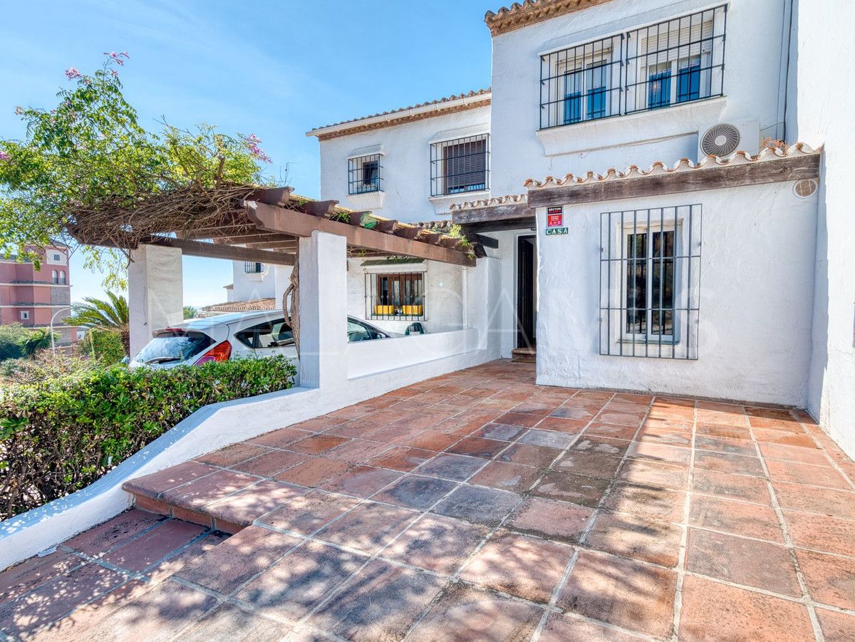 Maison de ville for sale in La Duquesa