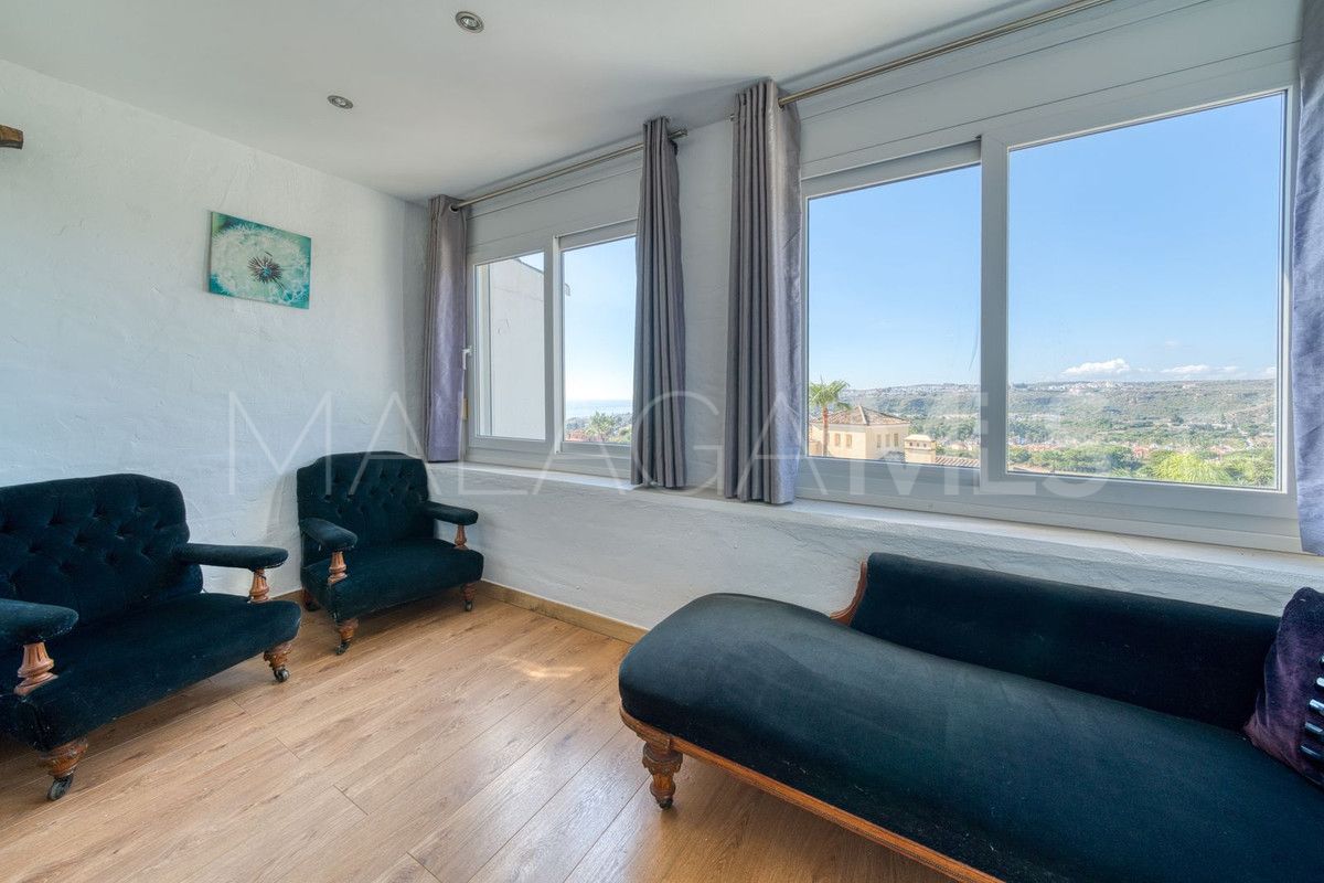 Maison de ville for sale in La Duquesa