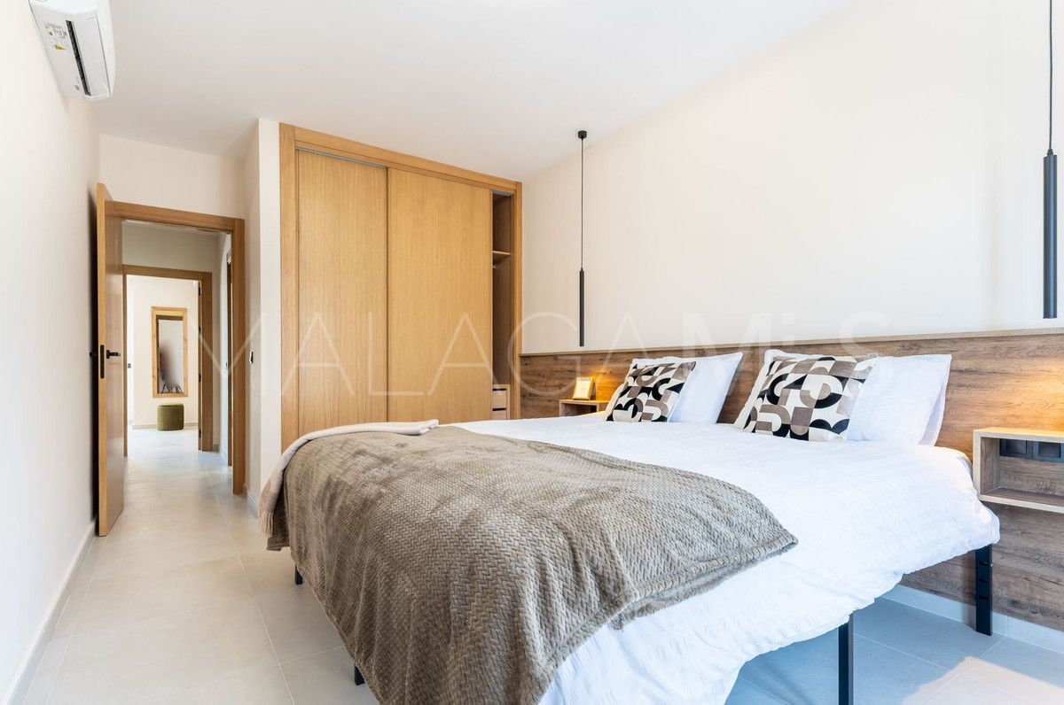 Town house for sale in New Golden Mile