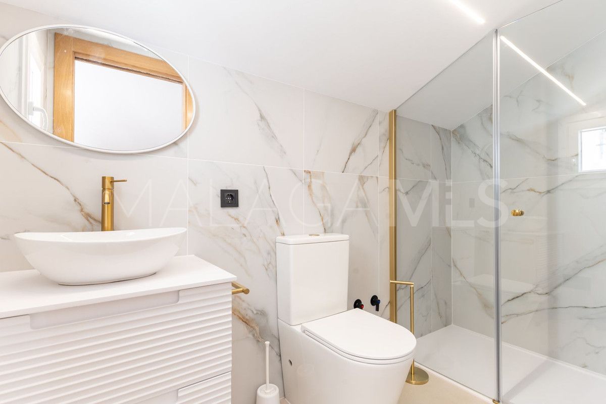 Town house for sale in New Golden Mile