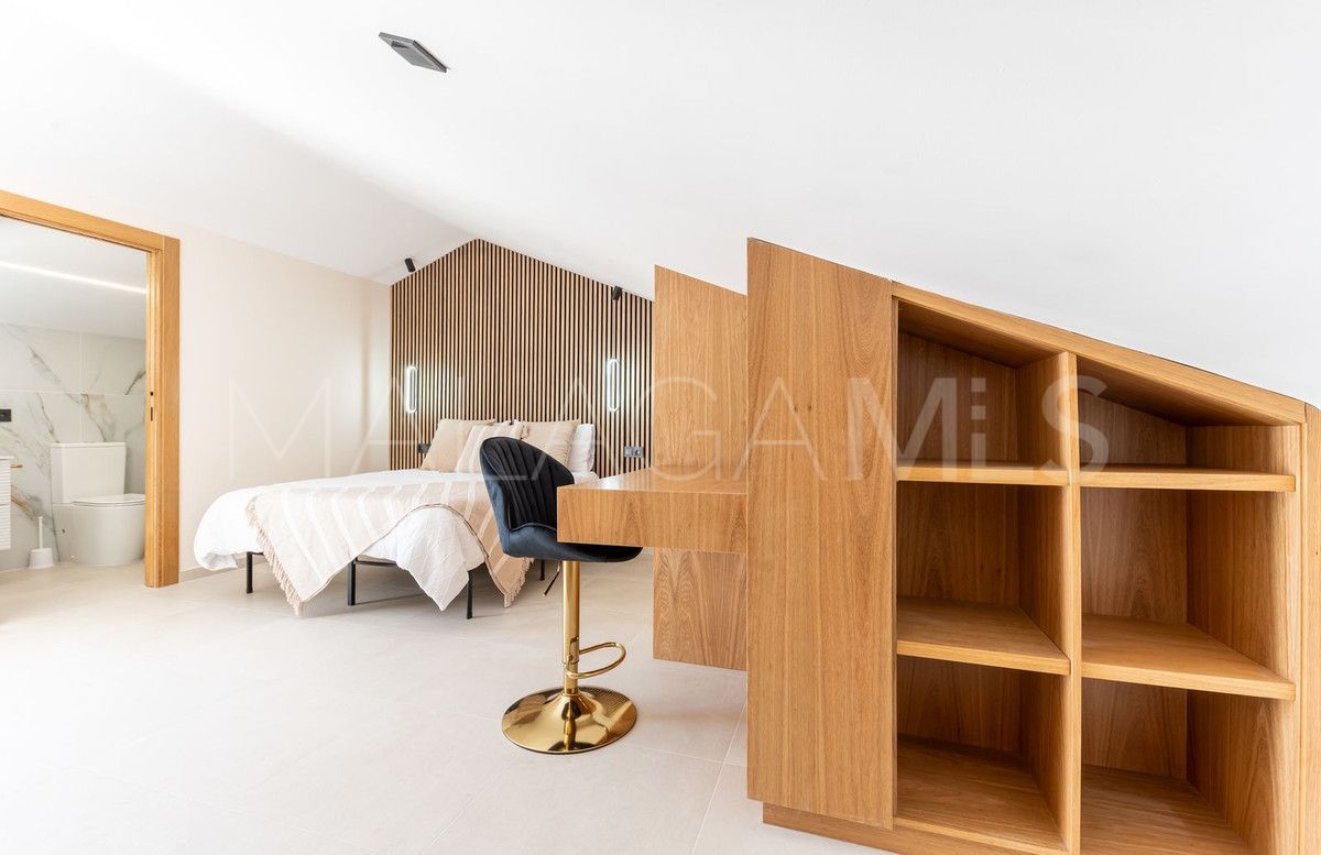 Town house for sale in New Golden Mile