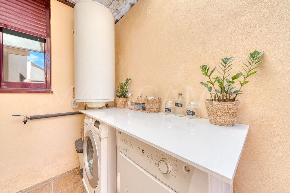 Villa for sale in Benahavis