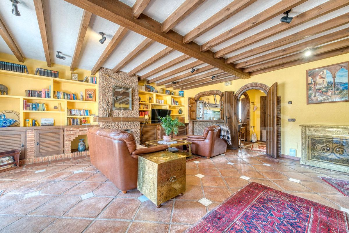Se vende adosado in Benahavis with 3 bedrooms
