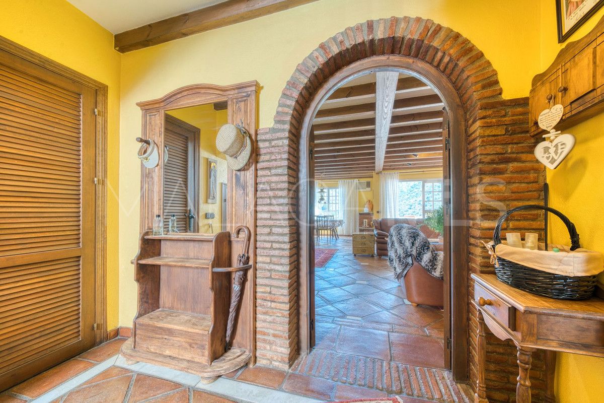 Se vende adosado in Benahavis with 3 bedrooms