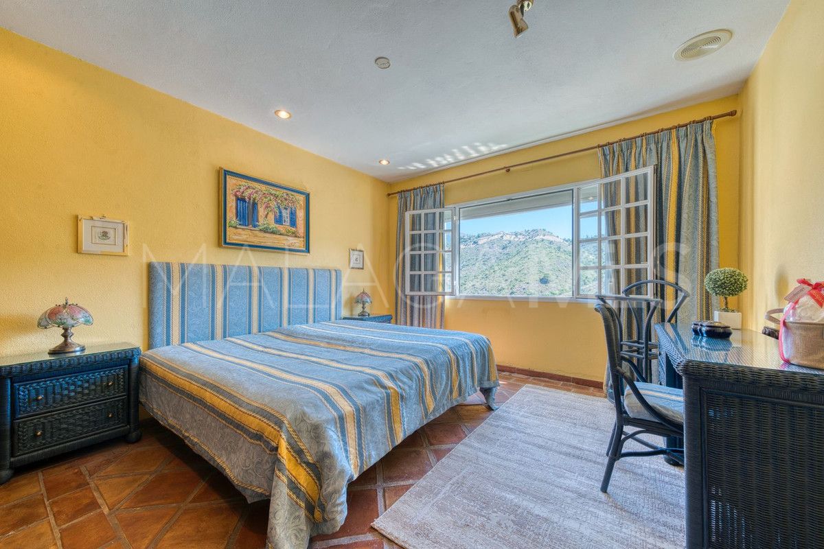 Se vende adosado in Benahavis with 3 bedrooms