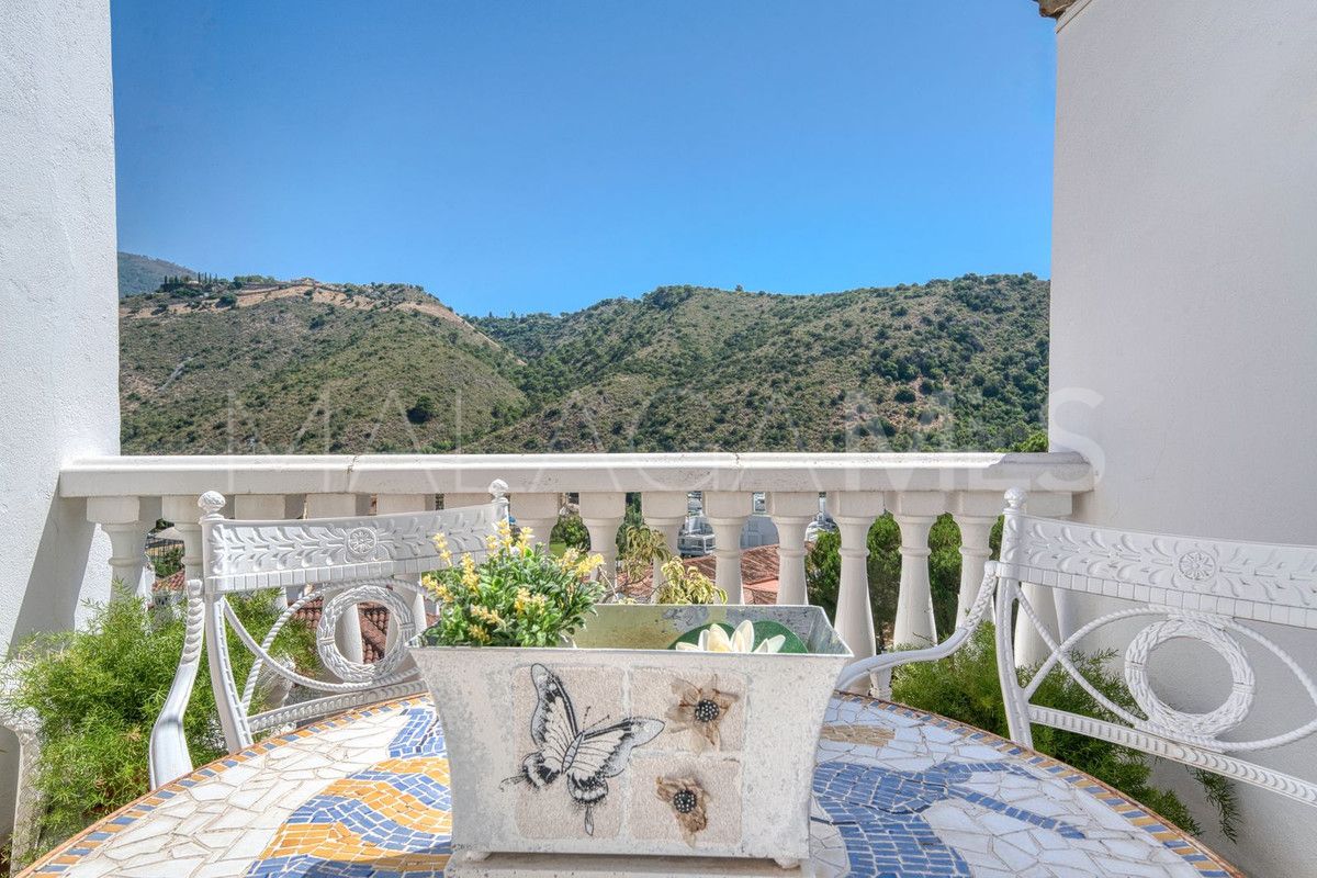 Se vende adosado in Benahavis with 3 bedrooms