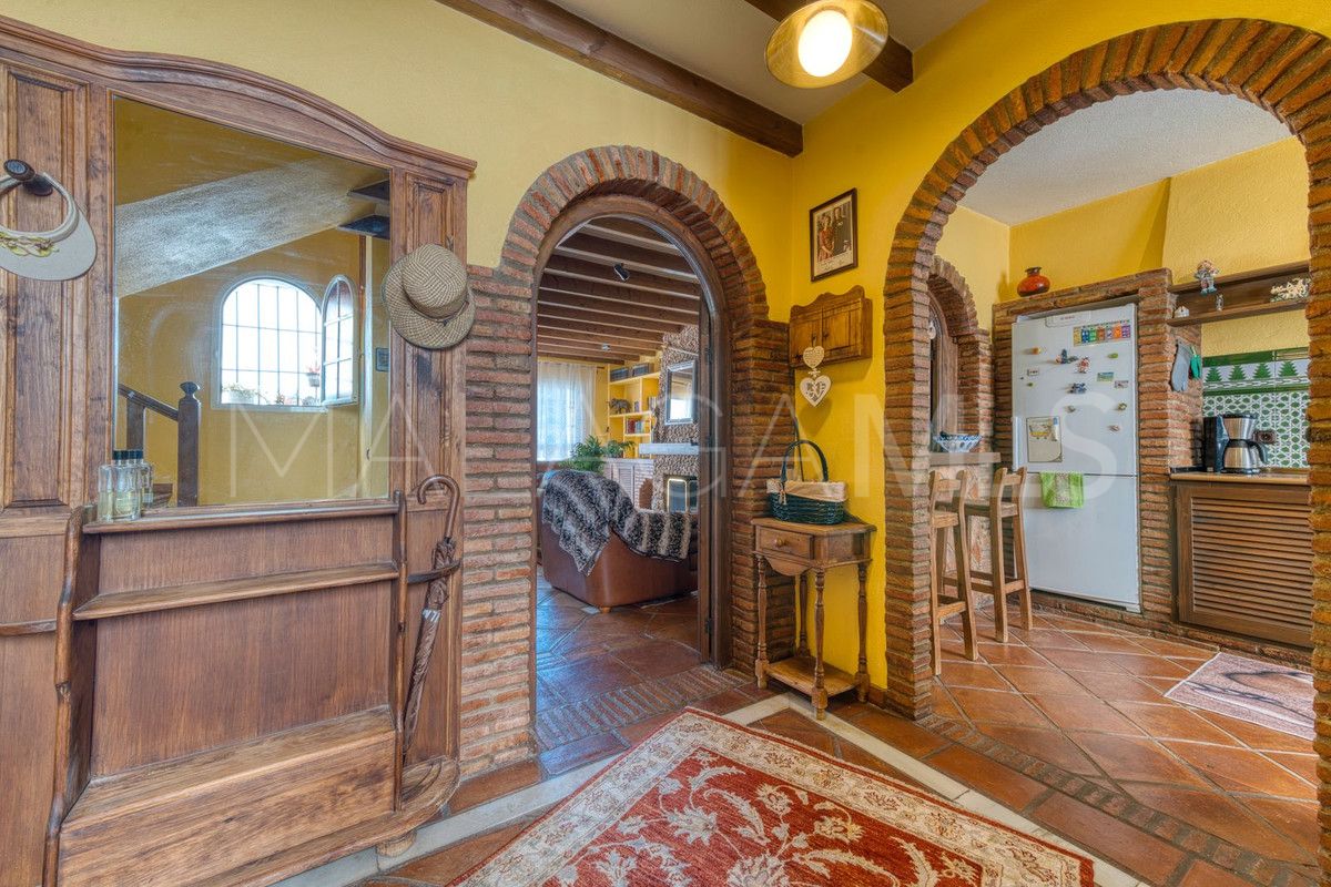 Se vende adosado in Benahavis with 3 bedrooms