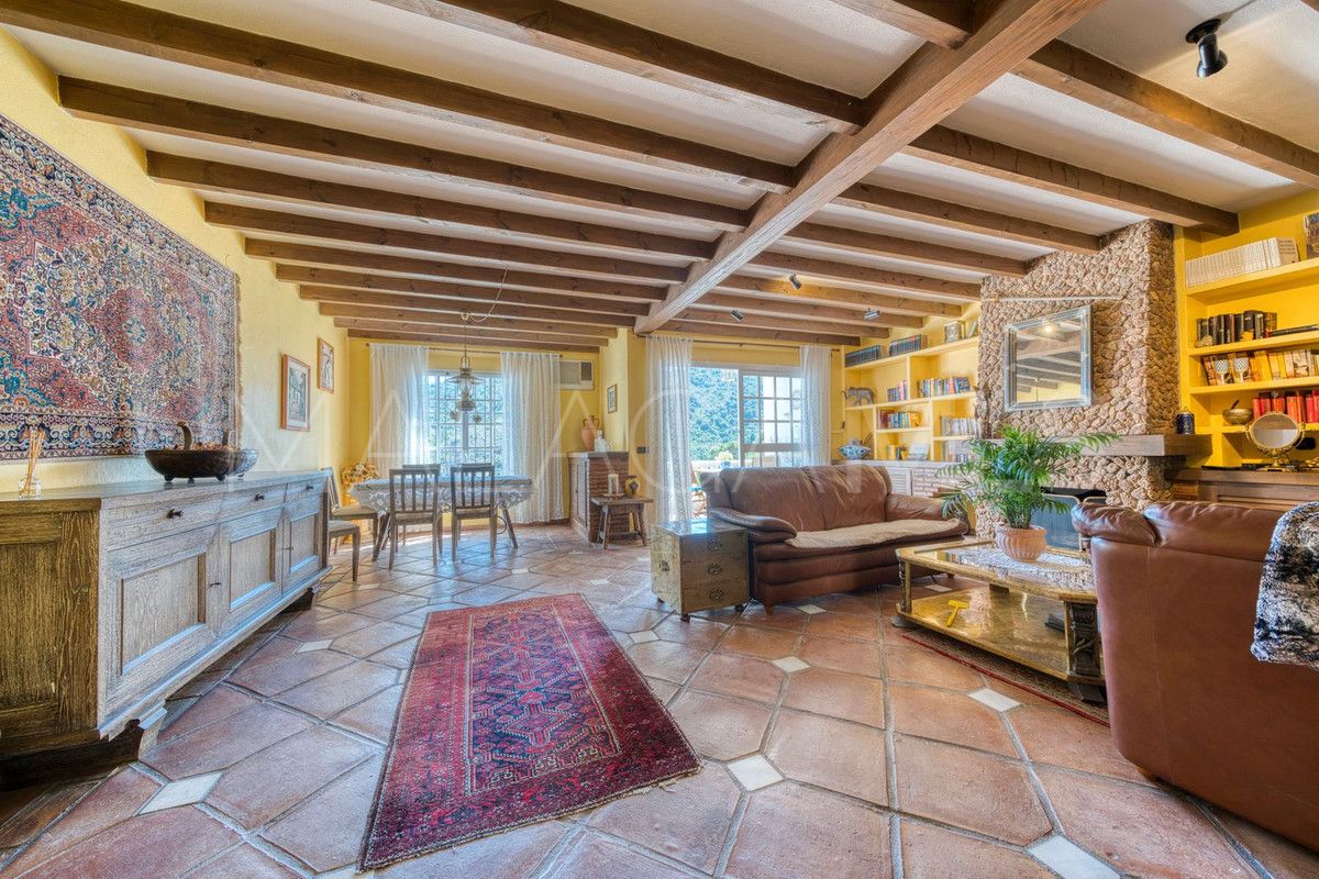 Se vende adosado in Benahavis with 3 bedrooms
