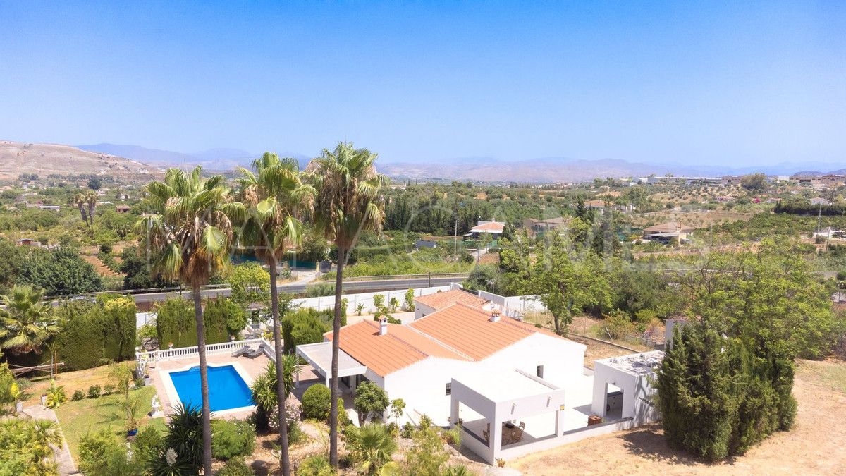 Villa for sale in Alhaurin el Grande
