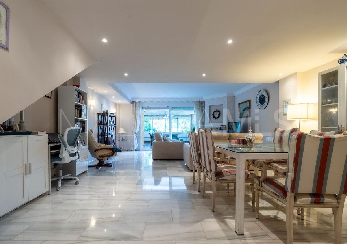 Town house with 3 bedrooms for sale in Marbella City