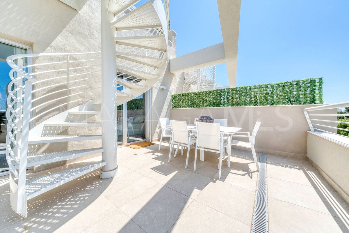 Ático for sale with 2 bedrooms in Estepona
