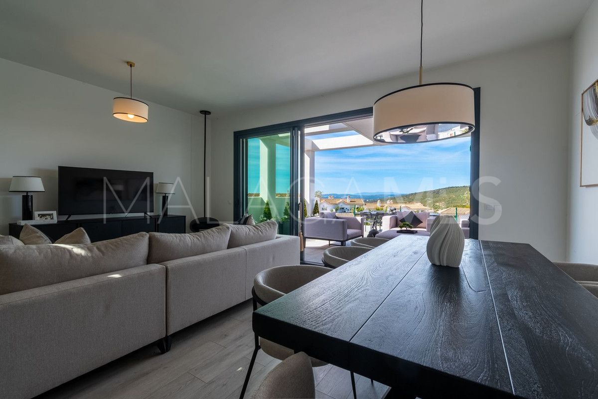 Buy villa with 3 bedrooms in Manilva