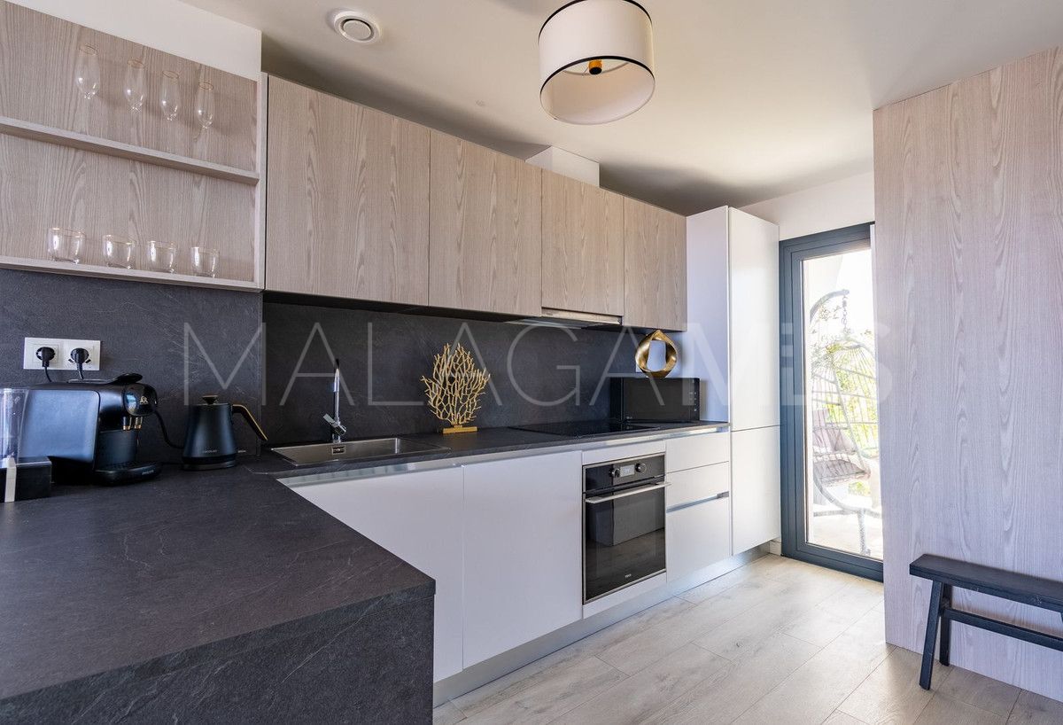 Buy villa with 3 bedrooms in Manilva