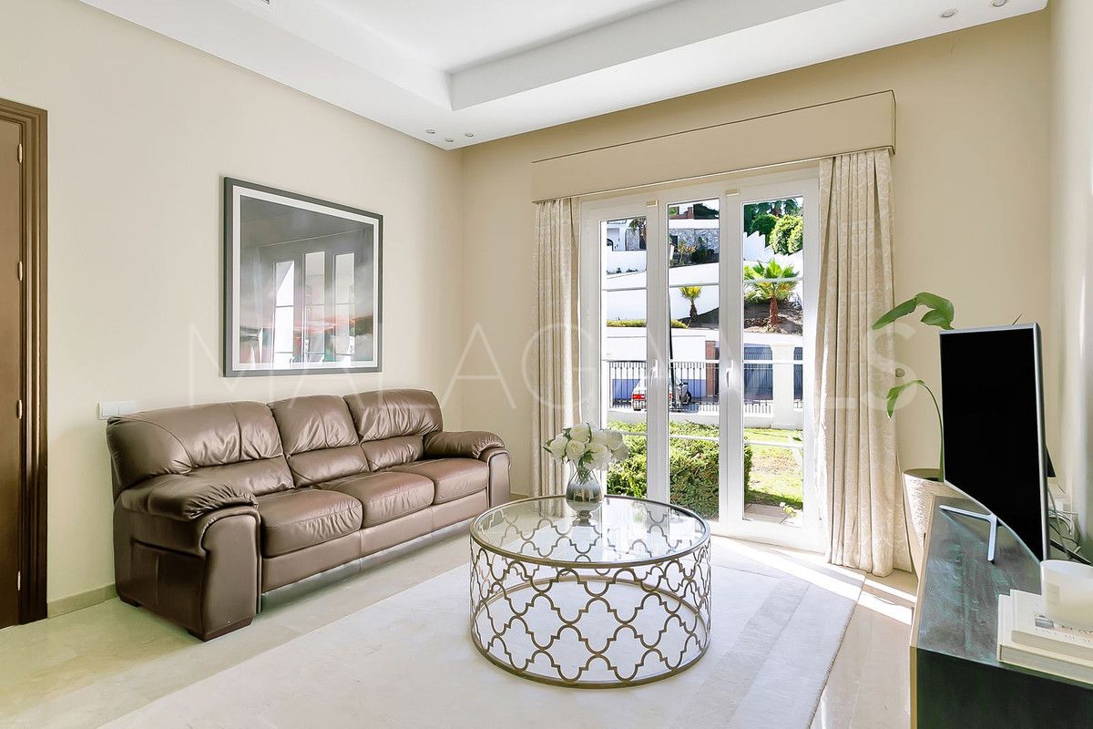 Villa for sale in La Cala Golf Resort