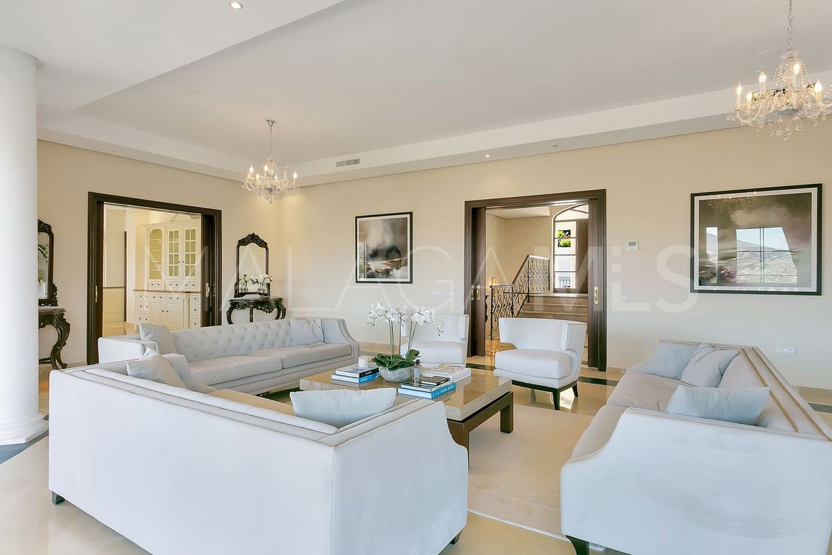 Villa for sale in La Cala Golf Resort