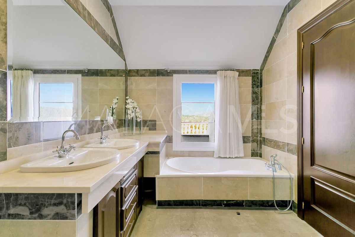 Villa for sale in La Cala Golf Resort