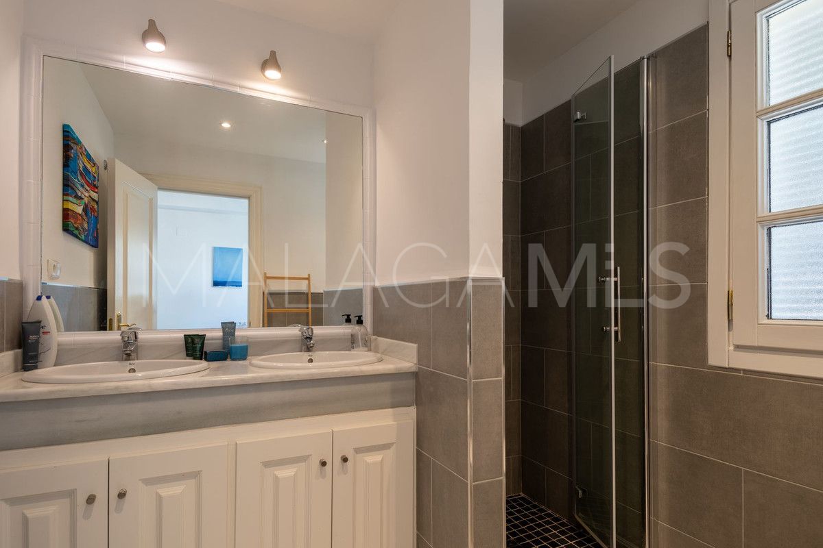 Town house for sale in La Heredia with 3 bedrooms