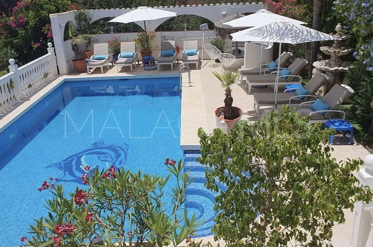 Se vende villa with 5 bedrooms in Torreblanca