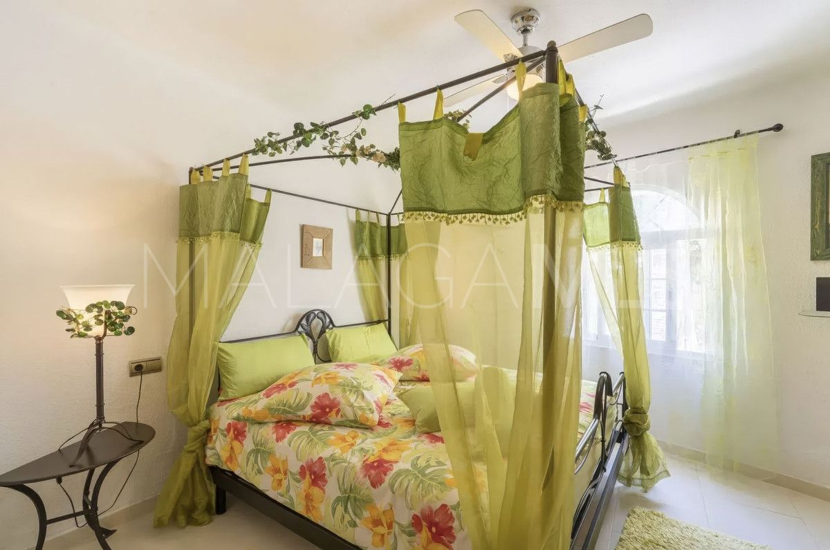 Se vende villa with 5 bedrooms in Torreblanca