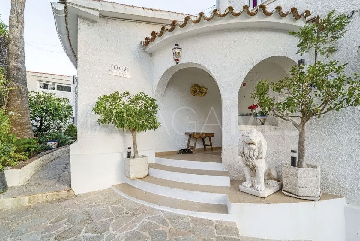 Se vende villa with 5 bedrooms in Torreblanca