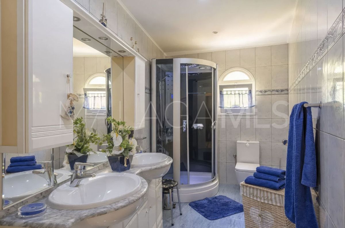 Se vende villa with 5 bedrooms in Torreblanca