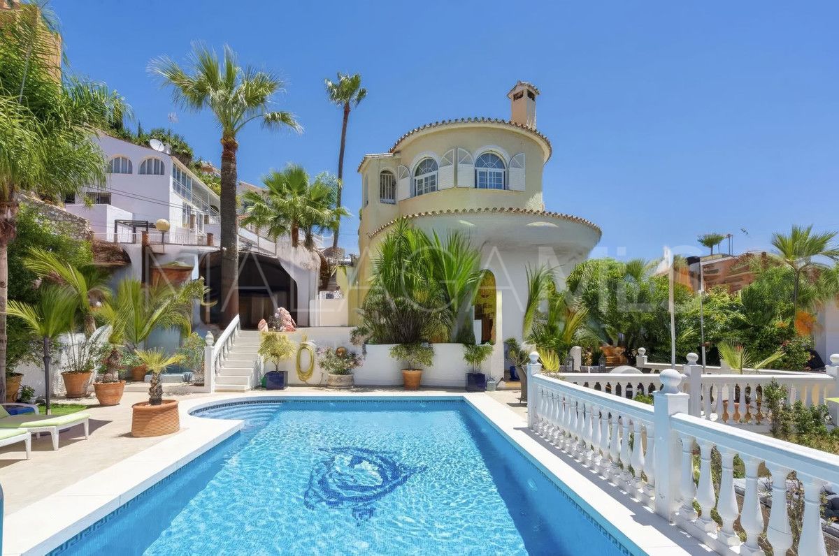 Se vende villa with 5 bedrooms in Torreblanca