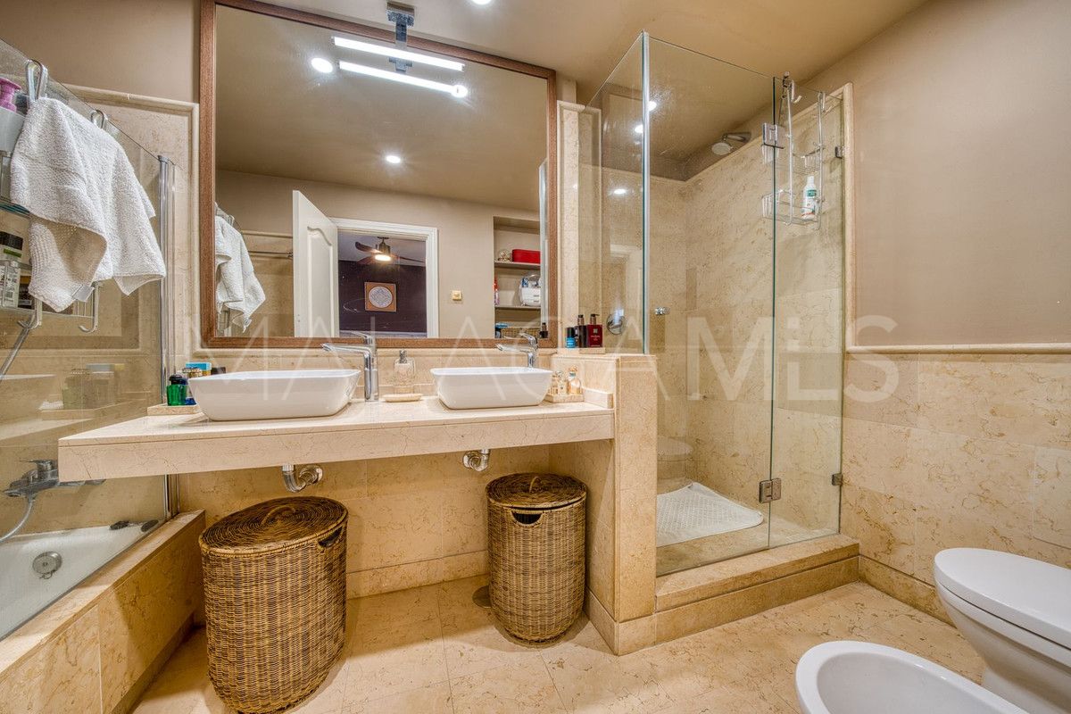 Erdgeschosswohnung for sale in Benahavis