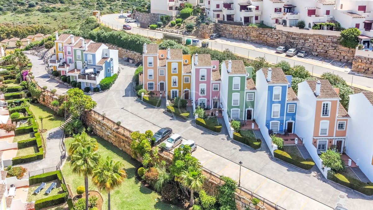 Radhus for sale in Casares Playa