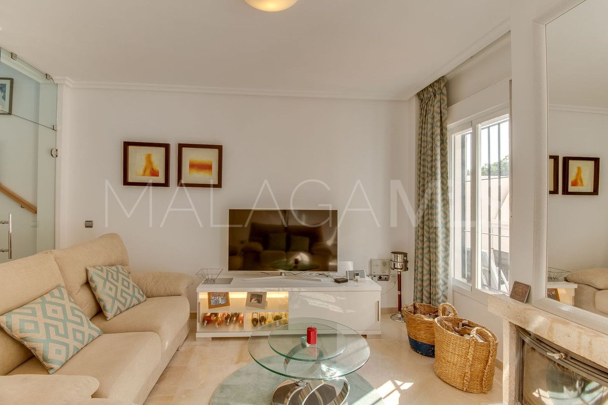 Radhus for sale in Casares Playa